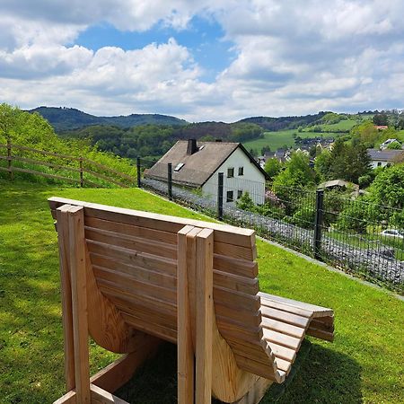 Ferienwohnungen Am Aeppelsberg Volkesfeld Esterno foto