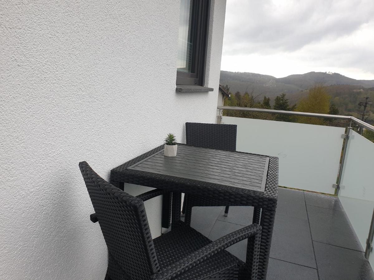 Ferienwohnungen Am Aeppelsberg Volkesfeld Esterno foto